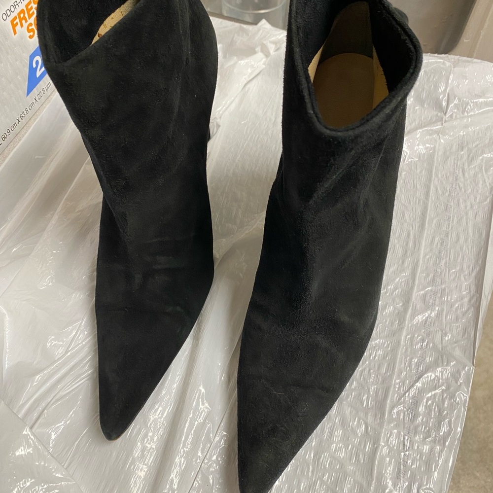 Gucci Black Suede Pointed Toe Ankle Boots